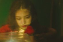[YITUYU艺图语]2022.06.25 发光的发丝，三角梅瀑布下的女神 姝雯同学[54+1P／853MB]-美图岛